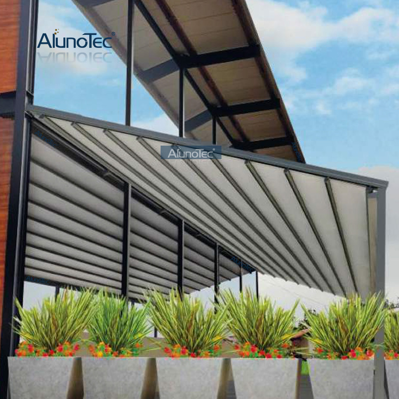 Markise mit einziehbarem Dachbeschattungssystem aus Aluminium für den Außenbereich