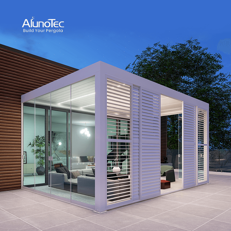 AlunoTec Outdoor Space Individuelles Pergola-Design verwandelt den Hinterhof in eine private Oase mit Lamellenfenstern