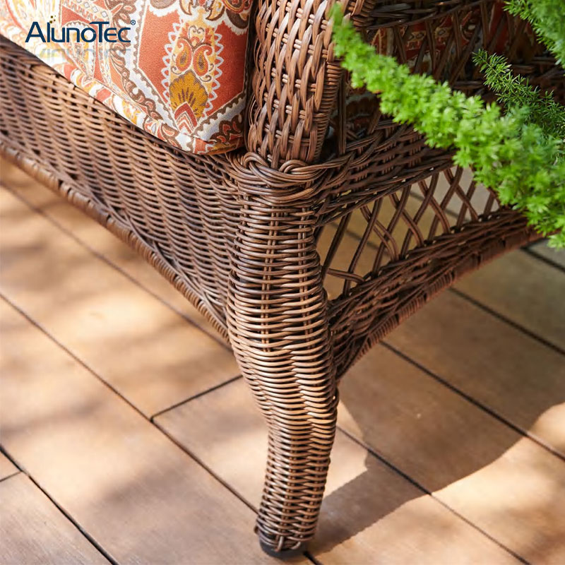Luxuriöses Terrassenmöbel-Set aus Rattangeflecht, Gartensofa