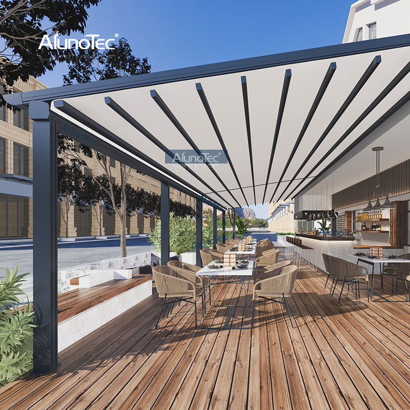 Elektrischer, einziehbarer Sonnenschutz im neuen Design für Terrassendielen